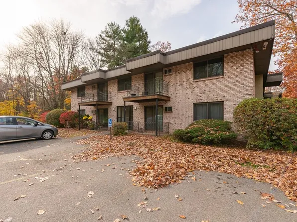 2 Strawberry Bank Road #17, Nashua, NH 03062