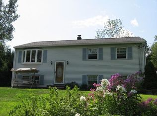 17 Pumping Station Rd, Salem, NH 03079