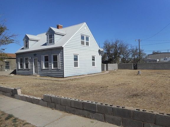 2nd image of 512 N Alice Ave