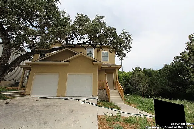 3 bed, 2.5 bath, 1211 sqft, $1,450 — Photo 1