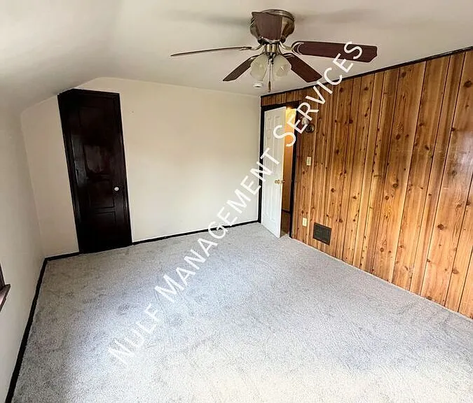 189 Oxford Dr — Photo 6