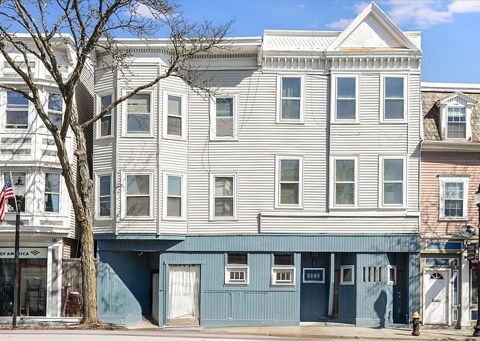 1st image of 614-618 E. Broadway