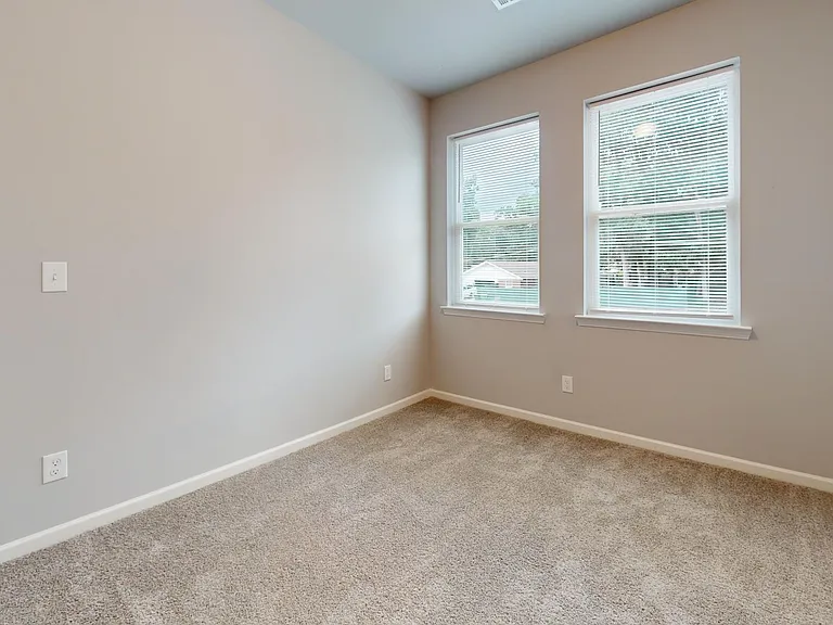 431 North Ave — Photo 21