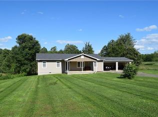 722 Country Rd, Taylorsville, NC 28681