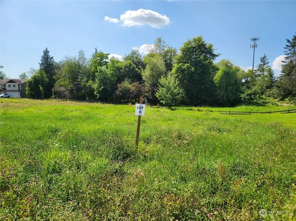 407 E 2nd Street, Nooksack, WA 98276