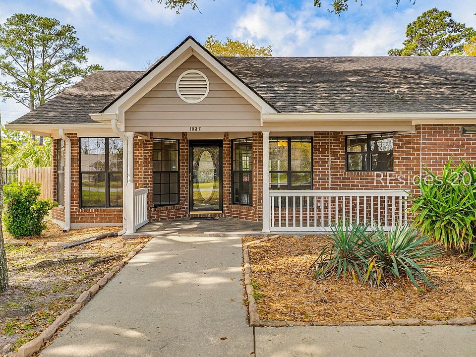 1st image of 1037 Otter Cir