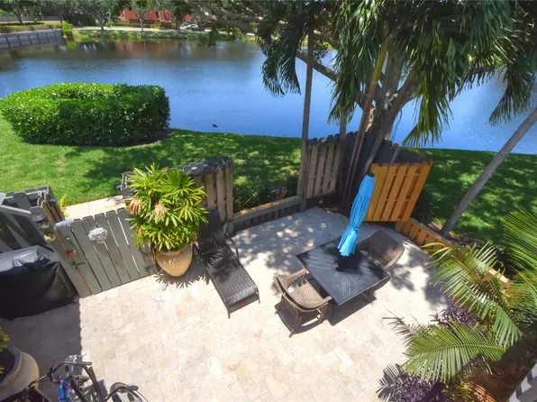 9995 NW 6th Court, Plantation, FL 33324