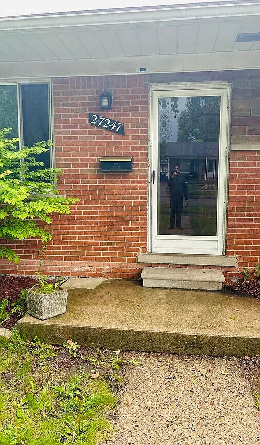 3 bed, 1.5 bath, 1250 sqft, $2,000 — Photo 2