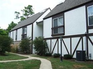 1567 Arlington Ave, Marble Cliff, OH 43212