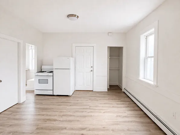 11 Park St, Peabody, MA