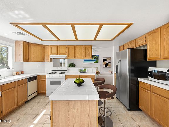 4th image of 3548 Silver Ridge Ct