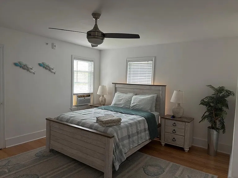 13 Essex St #2 — Photo 7
