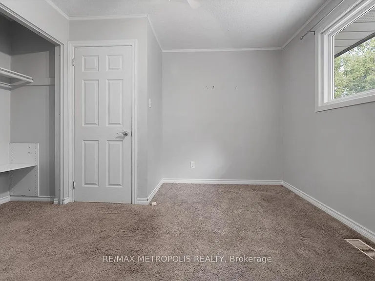 23 Silver Aspen Cres #MAIN — Photo 21