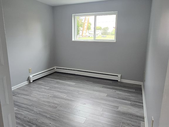 3rd image of 237 S Nelson St
