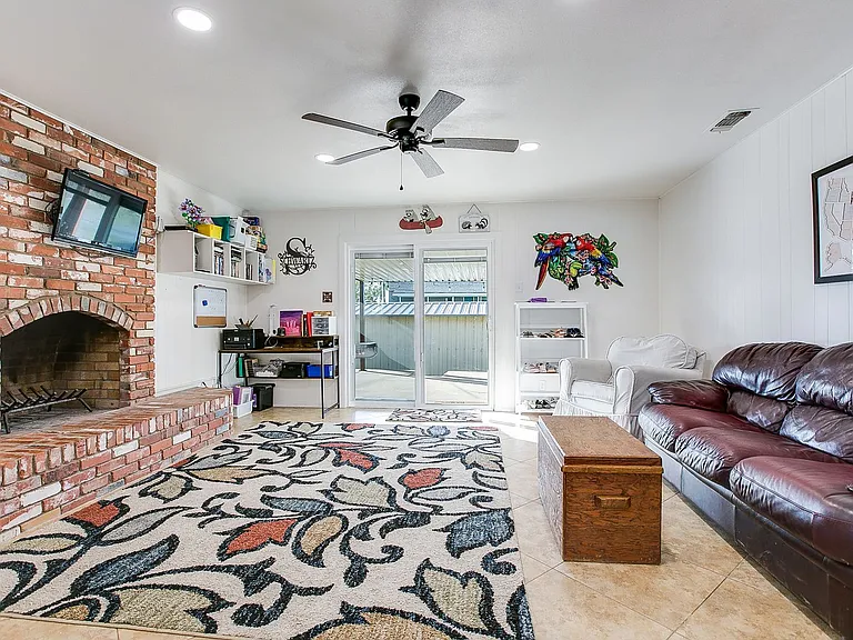 1510 Loop Dr — Photo 19