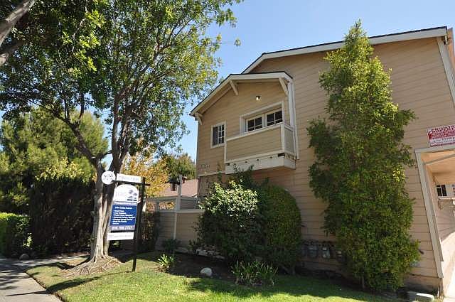 1st image of 5754 Colfax Ave APT 3