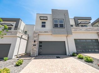 1517 Golf Club Dr, Reno, NV 89519