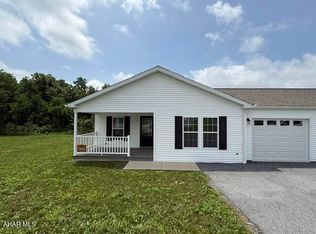 1044 Oak Terrace Dr, Martinsburg, PA 16662