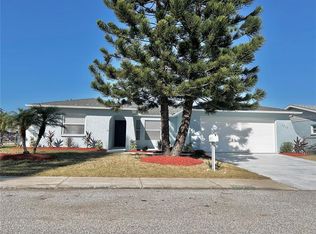 7015 Kingsway Dr, Port Richey, FL 34668