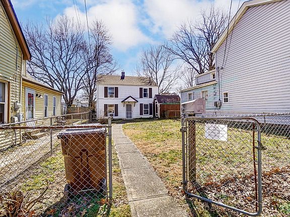 2nd image of 226 Sophia St