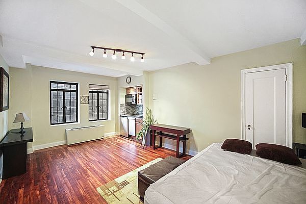 1st image of 5 Tudor City Pl APT 1624