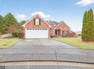 621 Berta Ct, Loganville, GA 30052