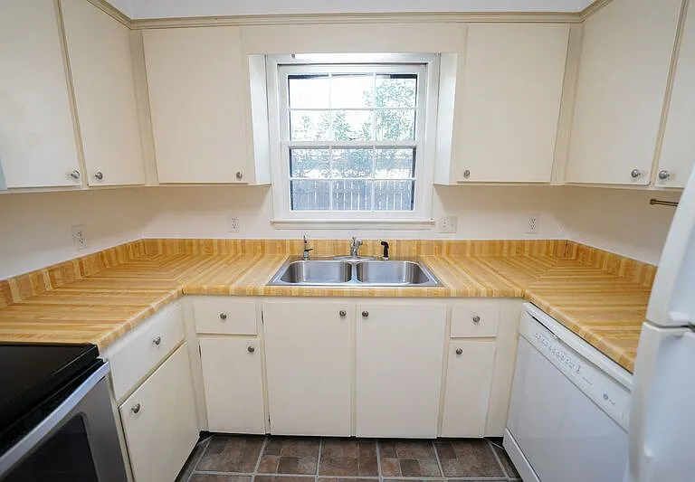 11 Brandy Ln — Photo 11
