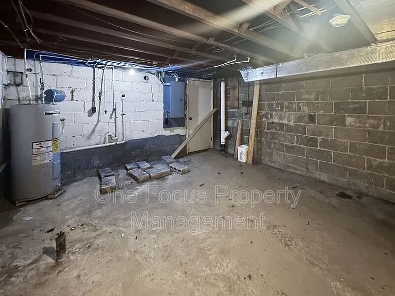 1414 Park Ave — Photo 15