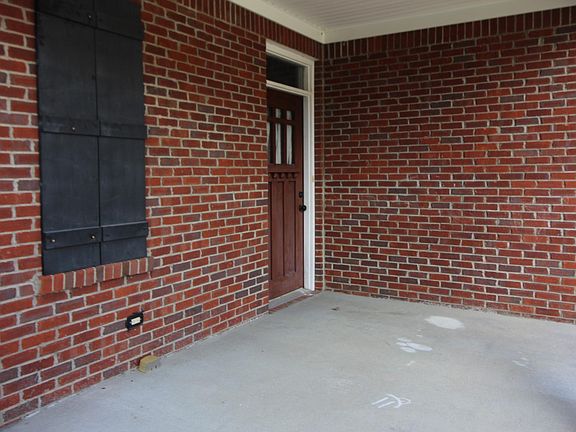 2nd image of 2213 Ice House Way