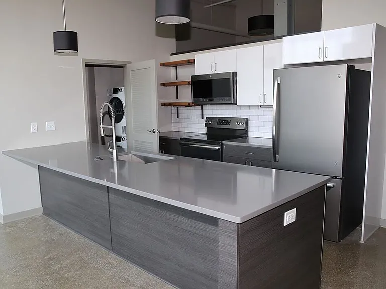 Hercules Apartments — Photo 16