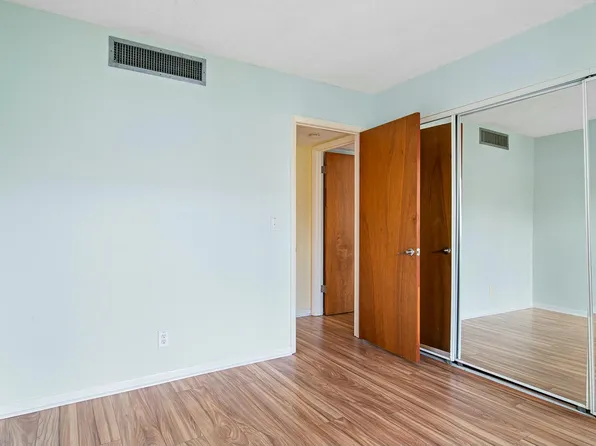 2541 Boundbrook Boulevard #112, West Palm Beach, FL 33406