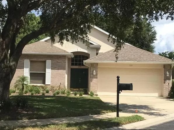 1326 Chessington Cir