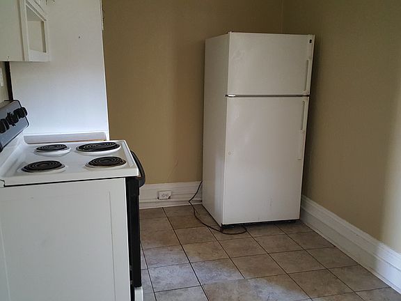 5th image of 3224 Greenland Ave NW #B