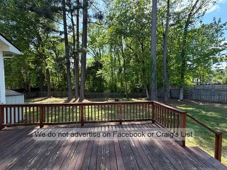 2556 Lull Water Dr — Photo 17