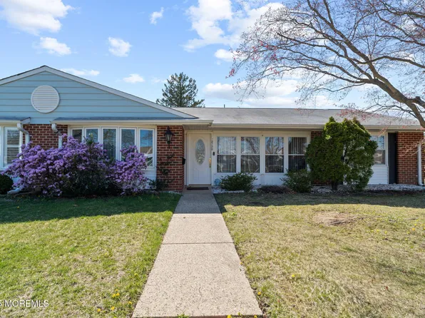 1272D Argyll Circle, Lakewood, NJ 08701