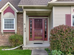 743 Old Country Rd, Rochester, NY 14612