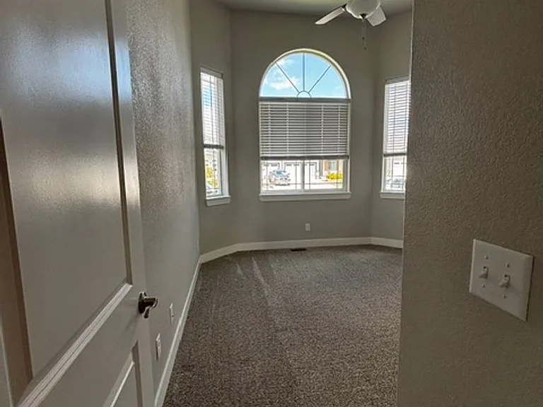 5505 Opal Dr — Photo 37