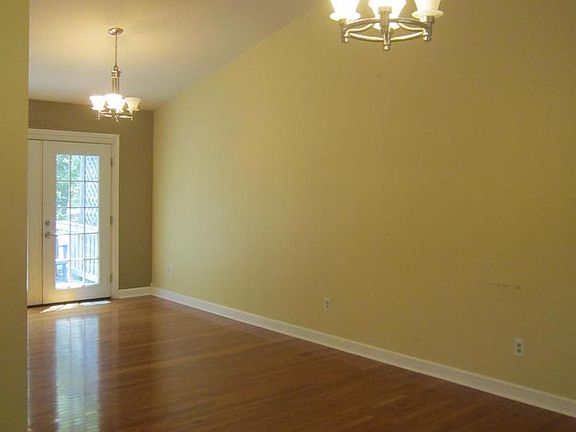 5th image of 12803 Plantation Dr