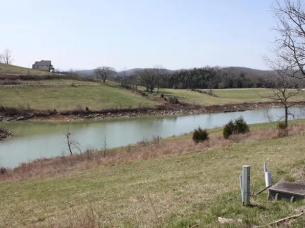 Ofc Brittney Ln, Sharps Chapel, TN 37866