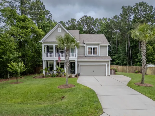 125 Beam St, Huger, SC 29450
