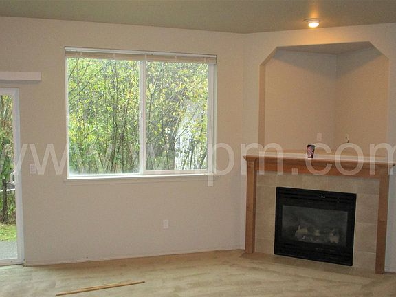 4th image of 2315 Crestwood Pl NW