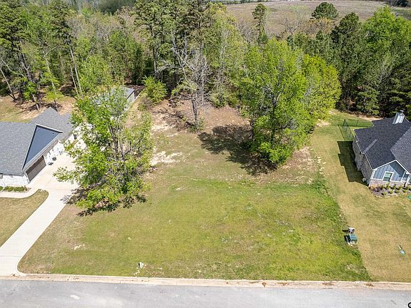 2nd image of 24070 Sun Ridge Rd