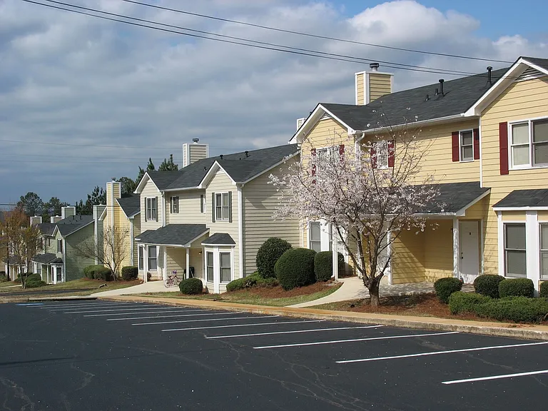 WHITEHALL LANDING — Photo 1