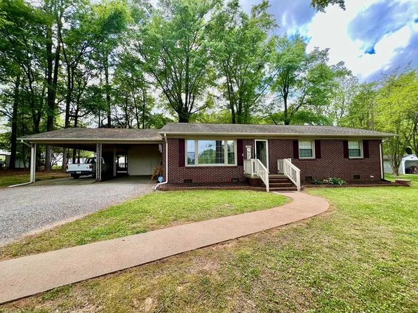 3004 E Hyco Rd, South Boston, VA 24592