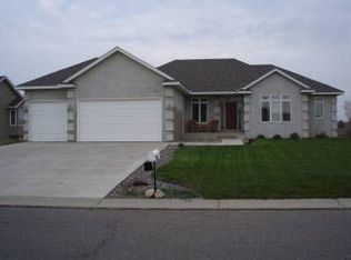 1813 11th St NE, Buffalo, MN 55313