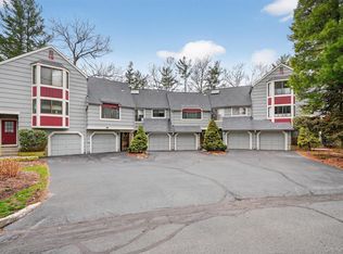 169 Treetop Circle, Nanuet, NY 10954