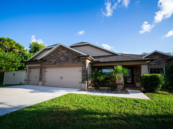 1662 SE North Blackwell Drive, Port St Lucie, FL 34952