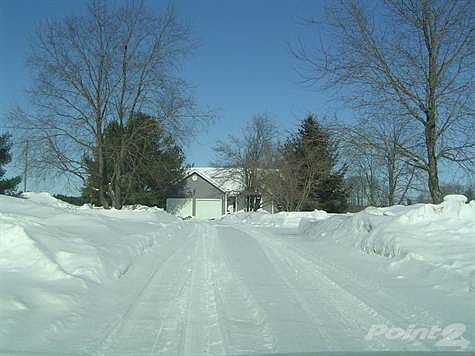 1542 sq. ft. + Basement