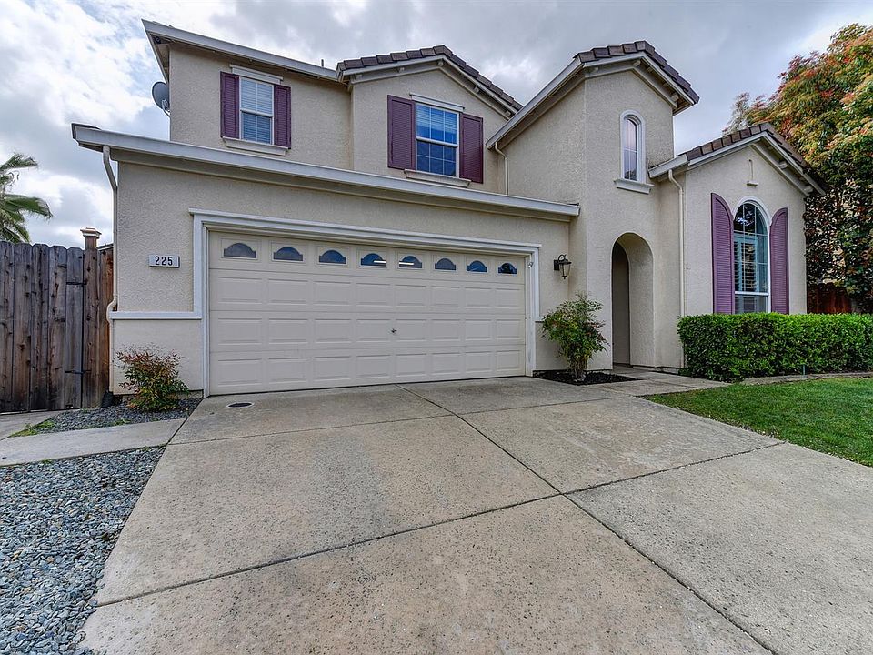 2nd image of 225 Amatrene Ct