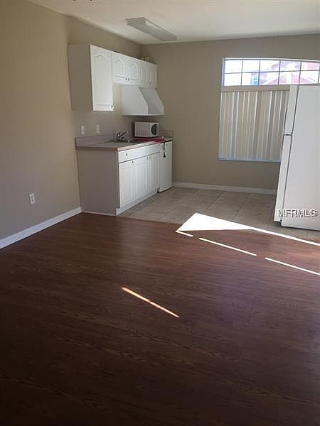 2nd image of 527-B Caribbean Dr